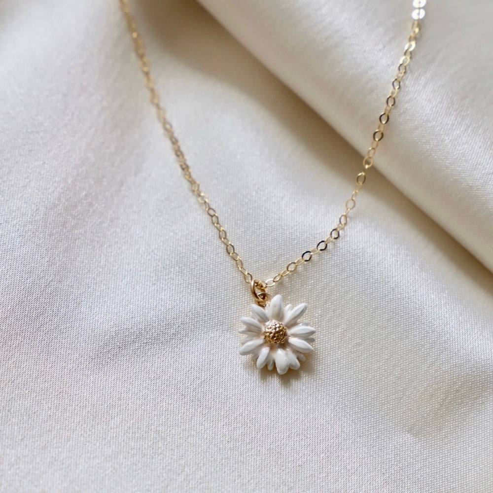 Gold and White Daisy Pendant Necklace